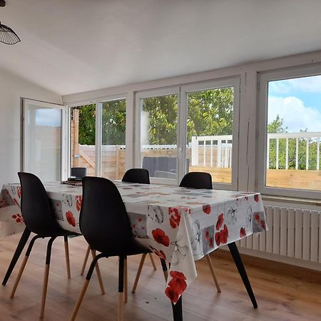 Logement Lumineux Avec Terrasse La Roche-sur-Yon Exterior photo