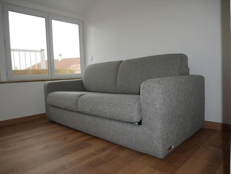Logement Lumineux Avec Terrasse La Roche-sur-Yon Exterior photo